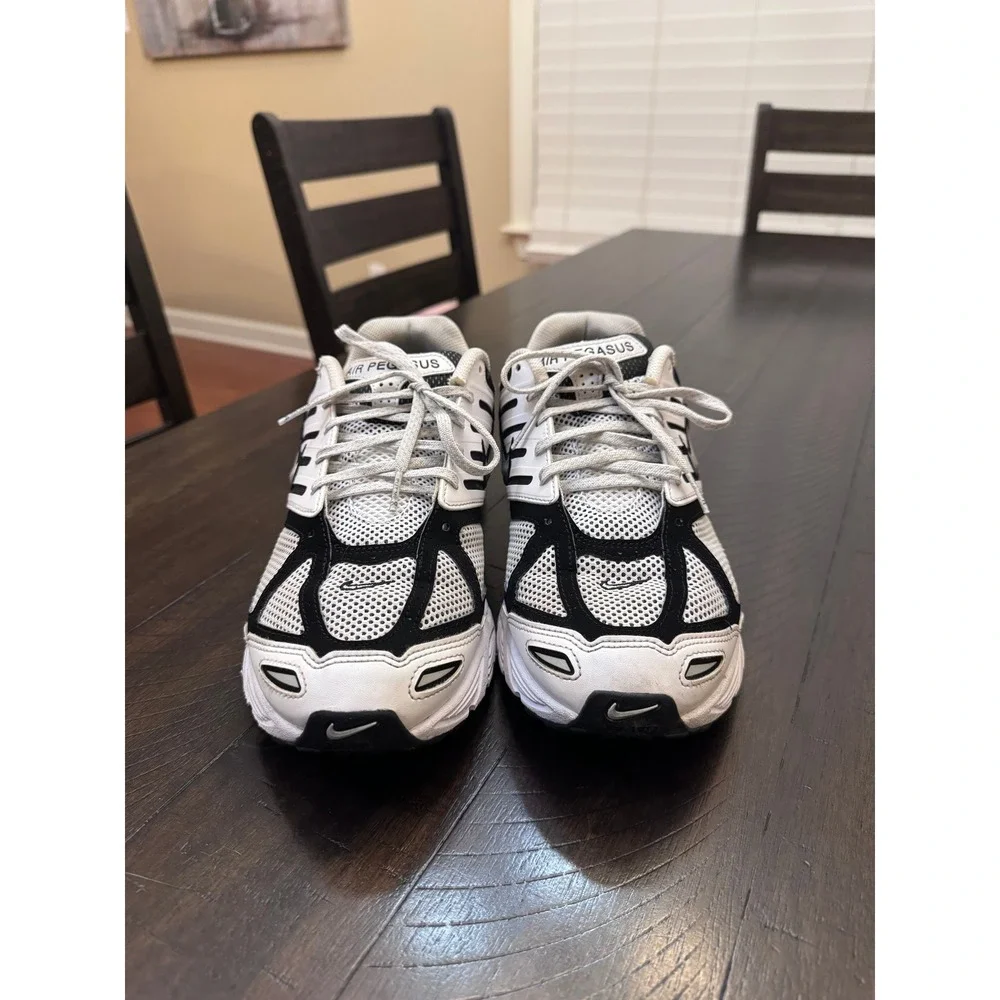 Nike Air Pegasus 2005 White Black Metallic Silver Men's 10.5 Running Shoes